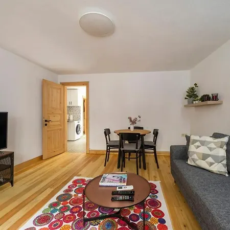 Cozy Modern Oasis Bebek Park 2bed1bath 101 *